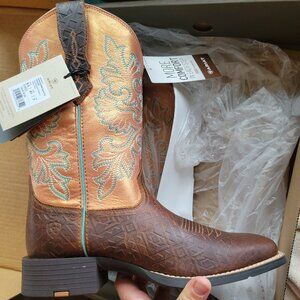 NEW Womens Leather Ariat Boots